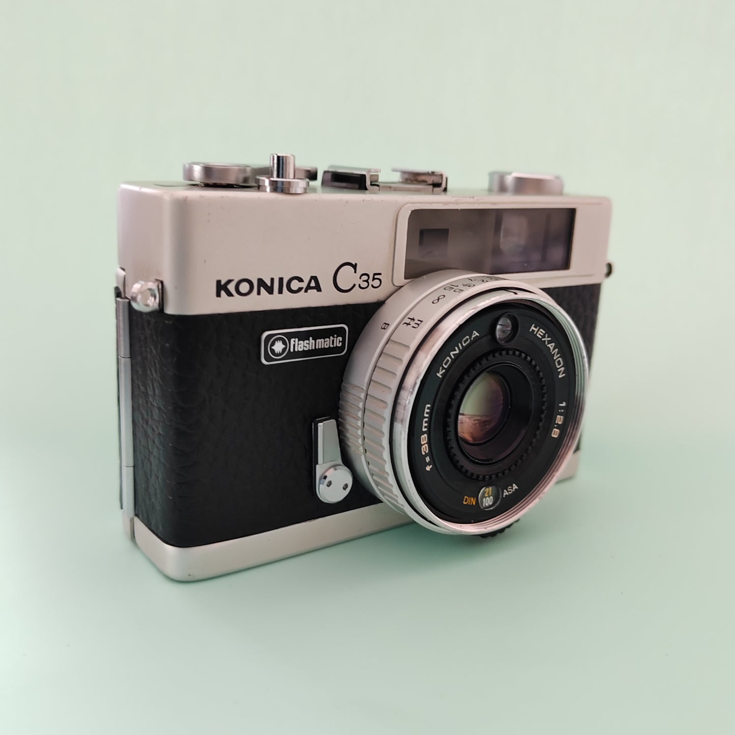 Vintage 35mm Film Camera KONICA C35 | Jet Black Leather