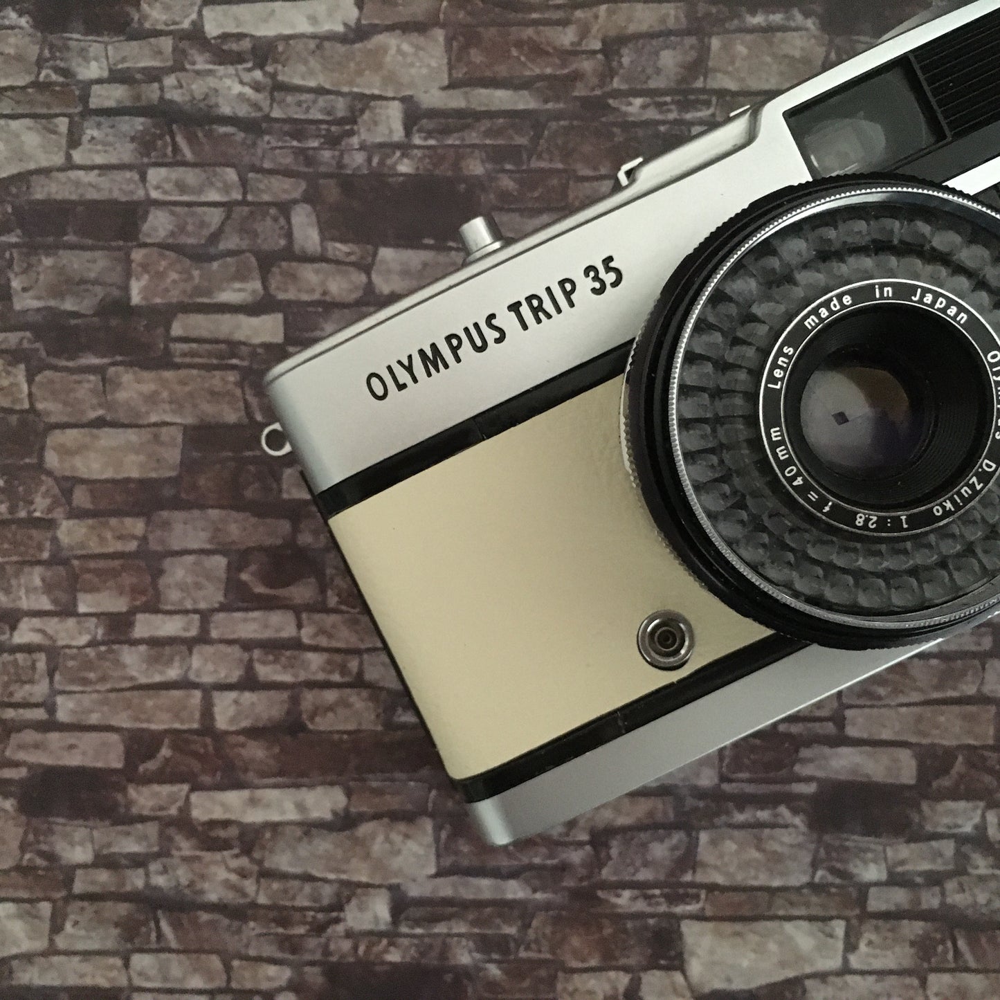 Vintage Film Camera Olympus Trip 35 35mm | Milky White