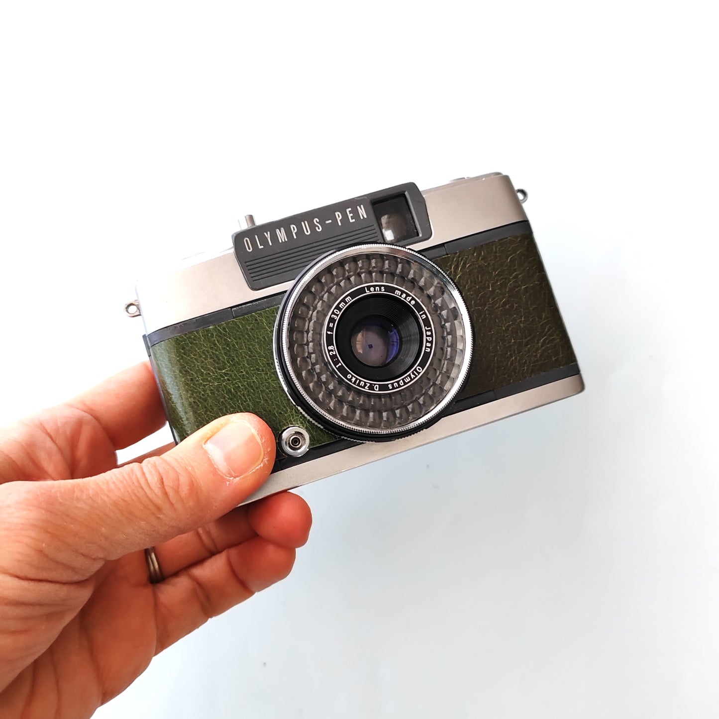 Vintage Film Camera Olympus PEN EES-2 35mm | Matcha Green