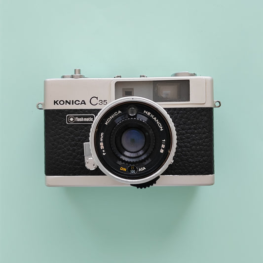 Vintage 35mm Film Camera KONICA C35 | Jet Black Leather