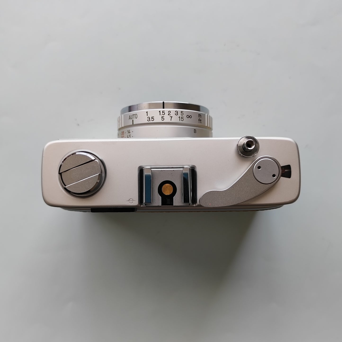 Vintage 35mm Film Camera KONICA C35 | Ivory