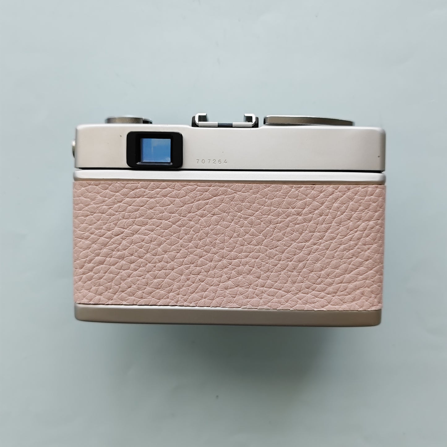 Vintage 35mm Film Camera KONICA C35 | Pale Pink