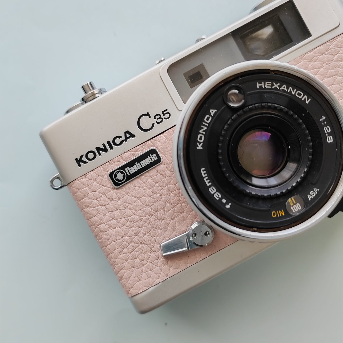 Vintage 35mm Film Camera KONICA C35 | Pale Pink