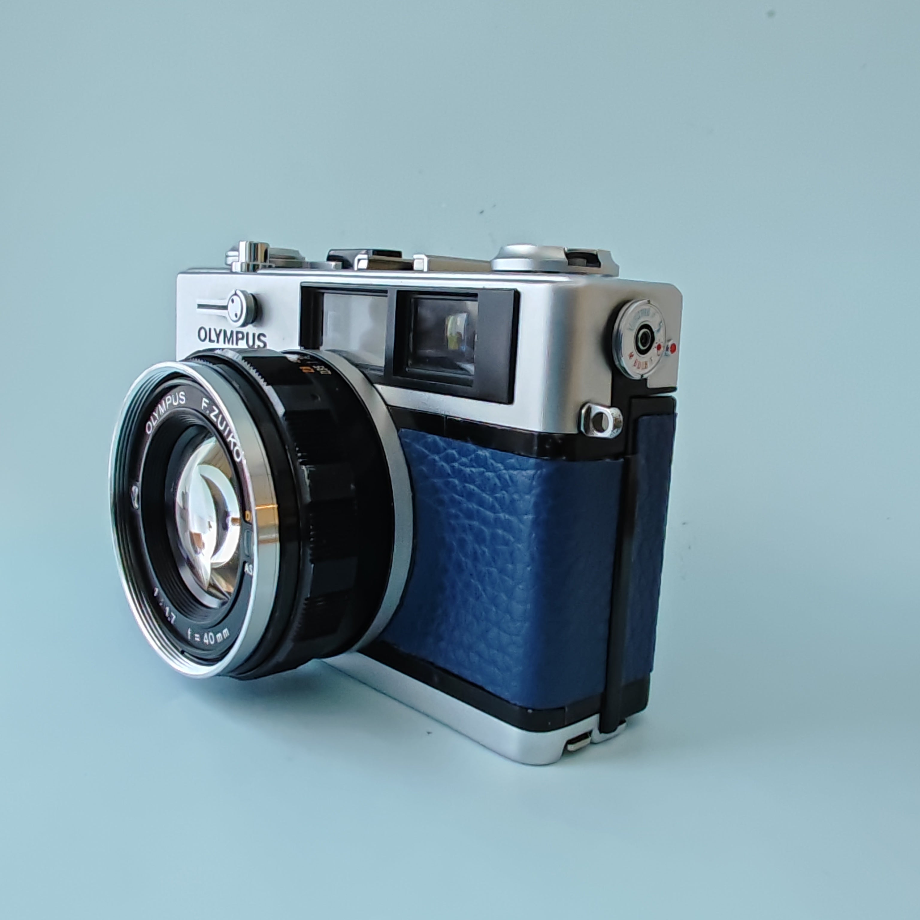 Olympus DC 35 with Deep Navy Leather – Contrail Film Camera