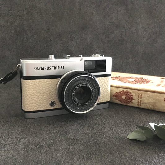 Olympus Trip 35 Vintage 35mm Film Camera | Ivory Leather