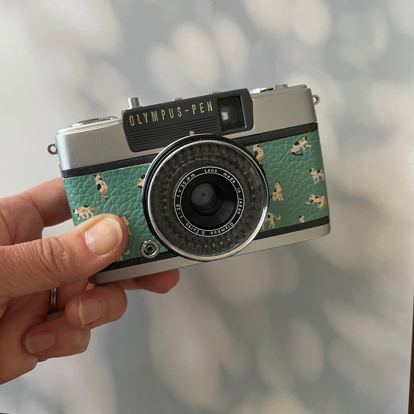 Vintage Film Camera Olympus PEN EES-2 35mm | Green Cat Pattern