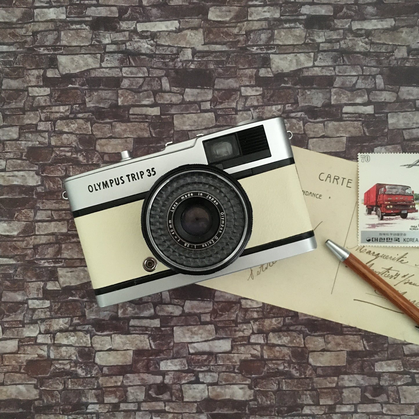 Olympus TRIP35  with milky white leather