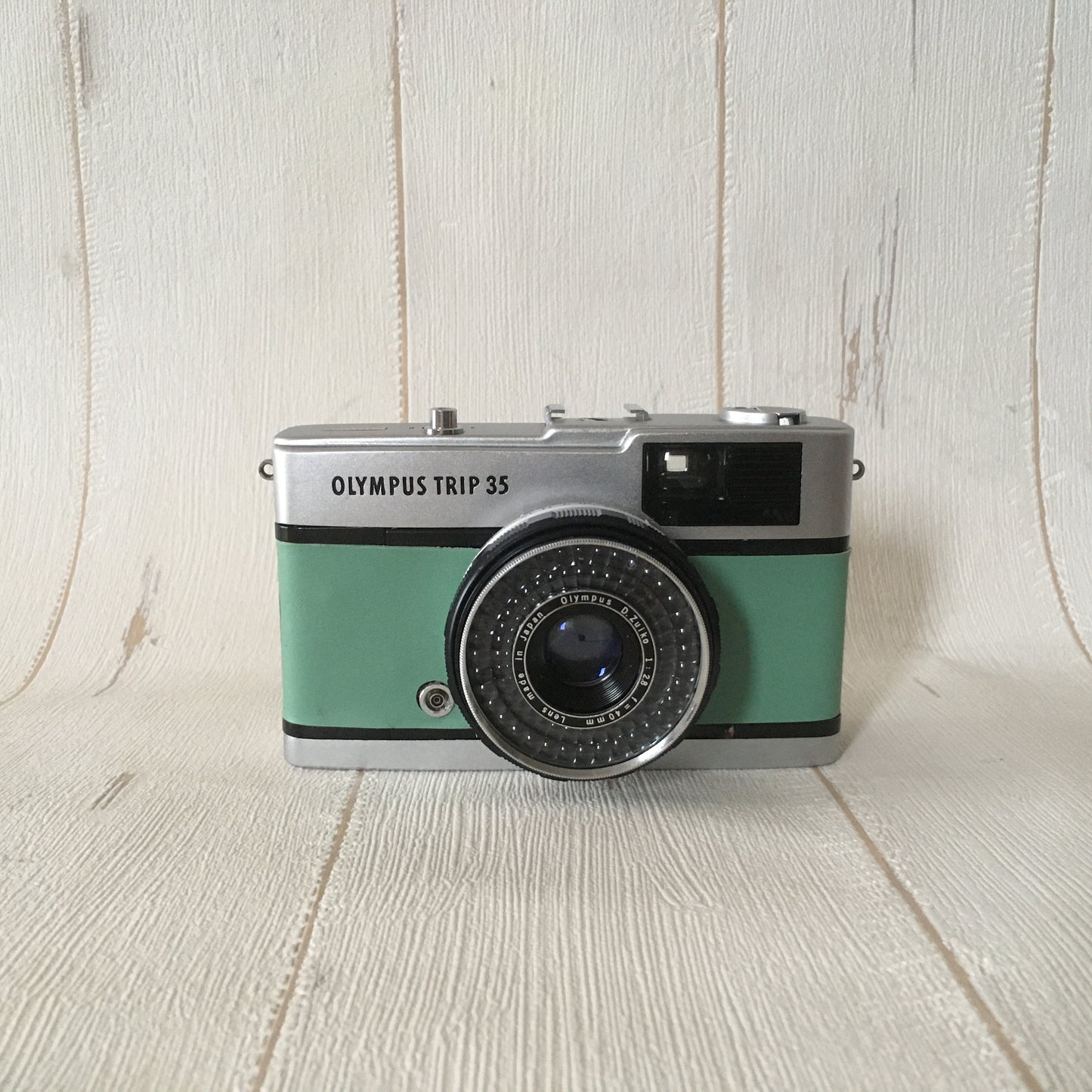 Olympus TRIP35  with turquoise green leather