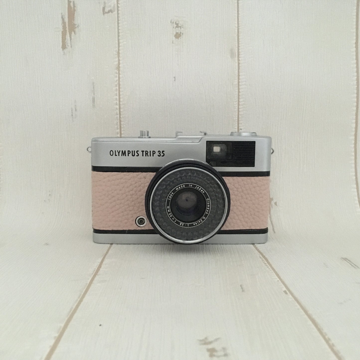 Olympus TRIP35  with pale pink leather