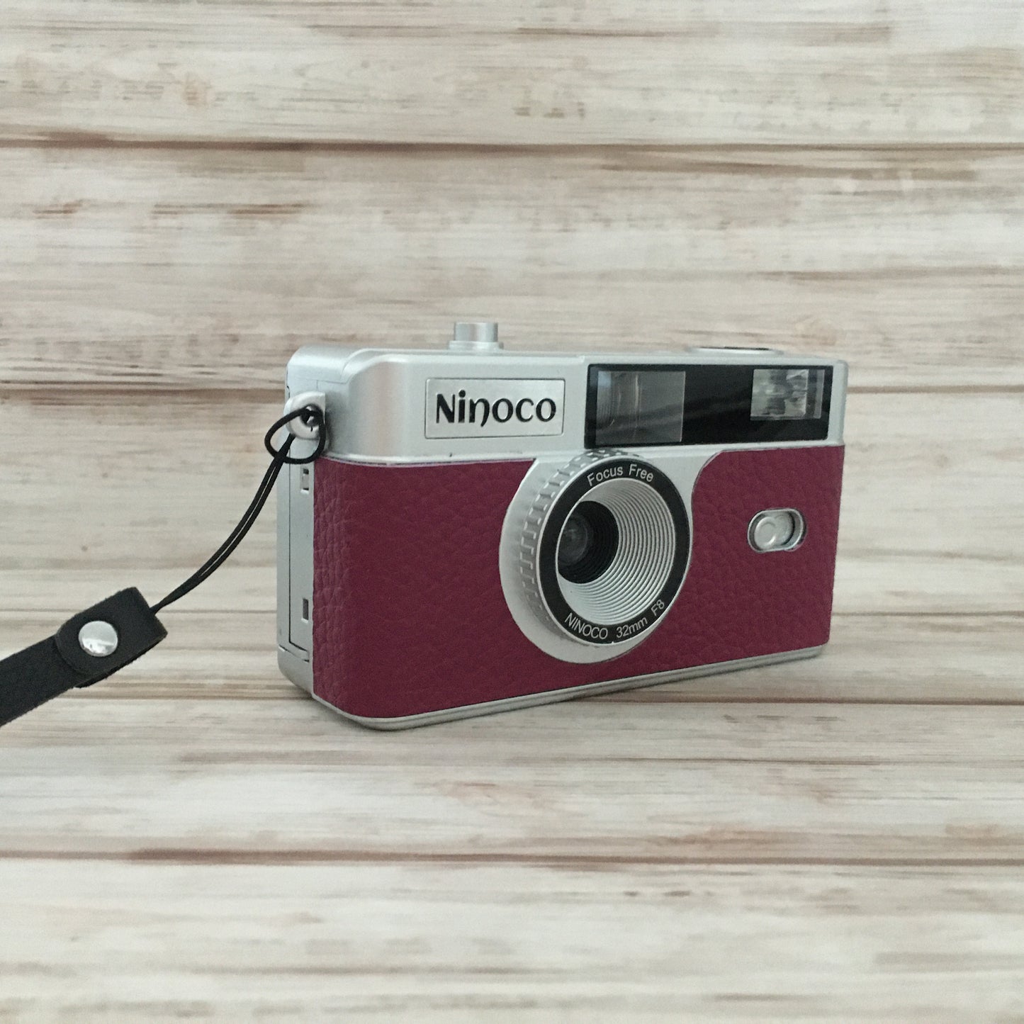Point & shoot ! Brand new 35mm film camera with raspberry leather