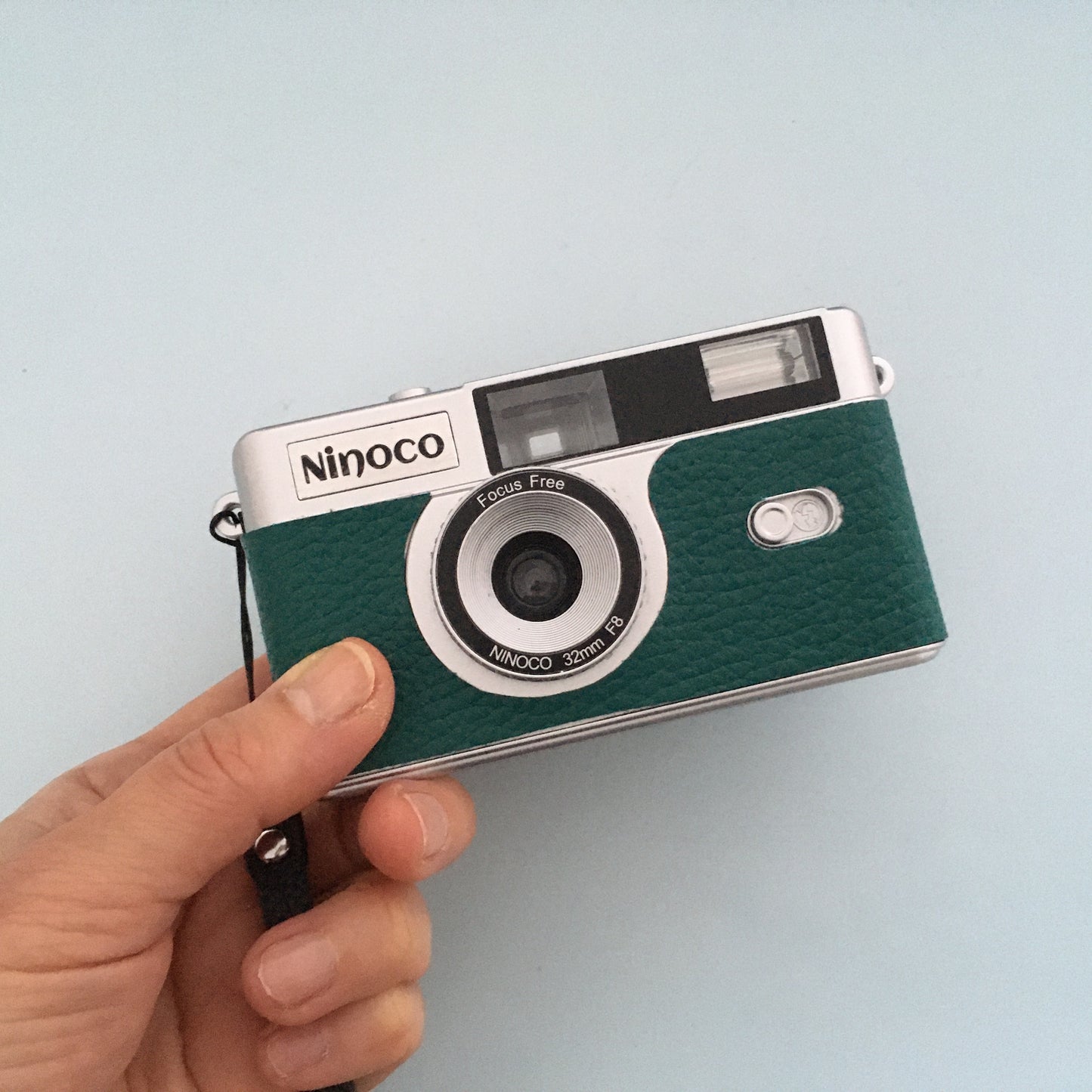 Point & shoot ! Brand new 35mm film camera with avocado green leather