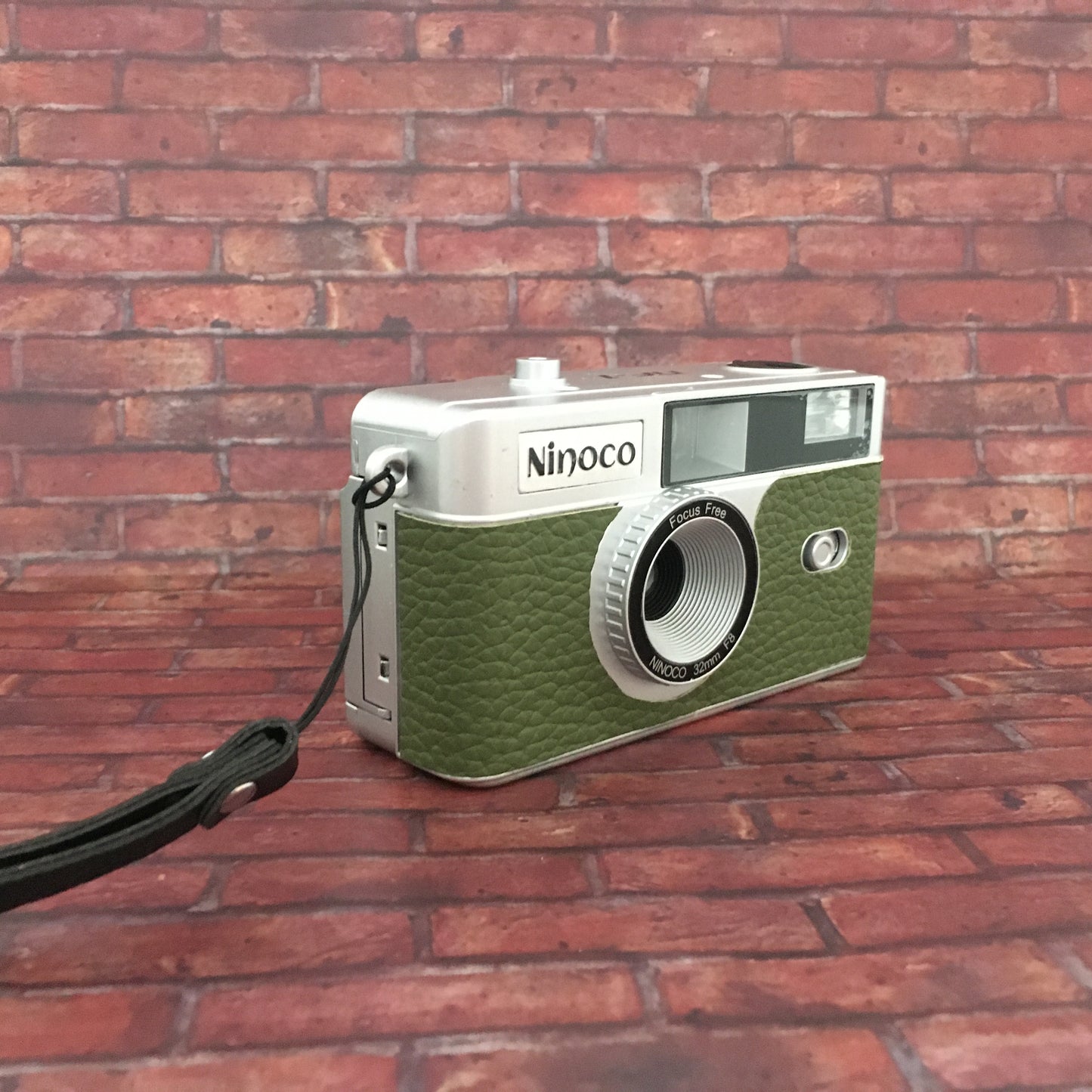 Point & shoot ! Brand new 35mm film camera with matcha green leather