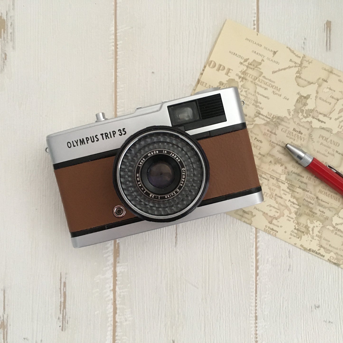 Olympus TRIP35  with chestnut brown leather